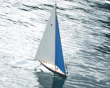 toy sailboats that sail