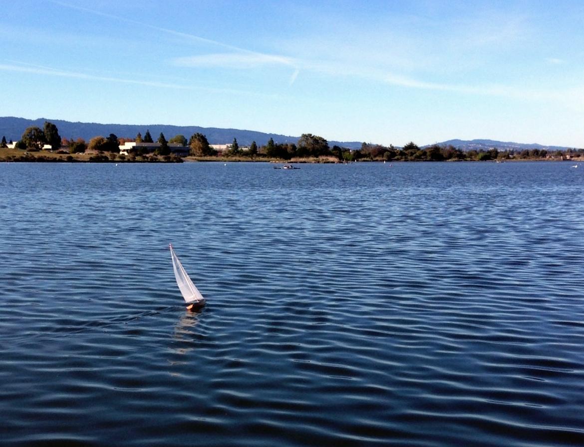 RC Model Sailboat