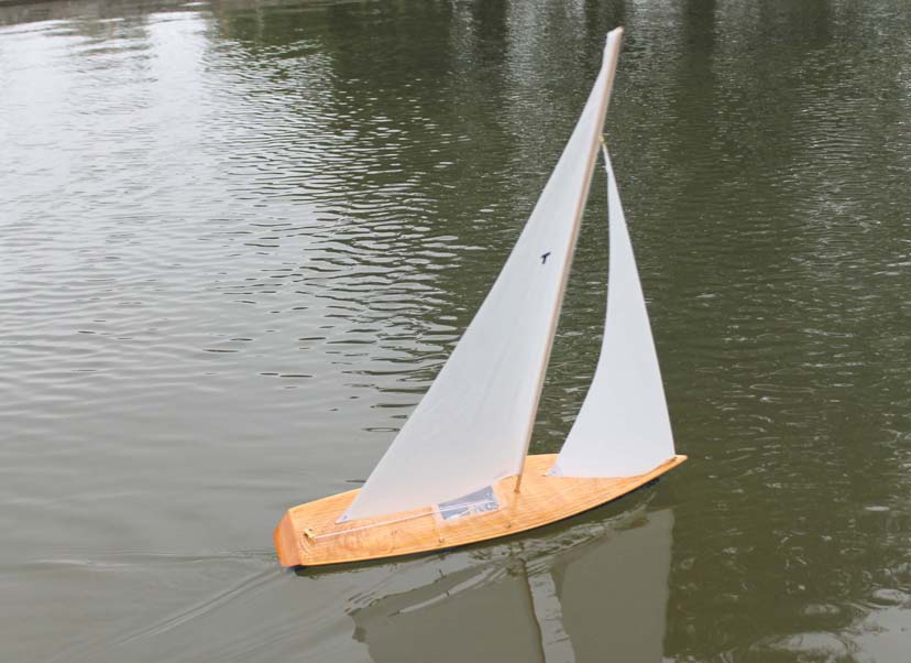 rc model sailboat