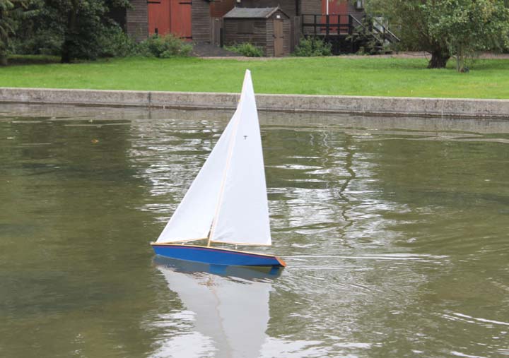 rc model sailboat