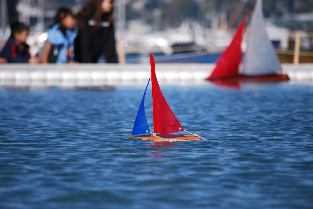 Toy boats for store ponds