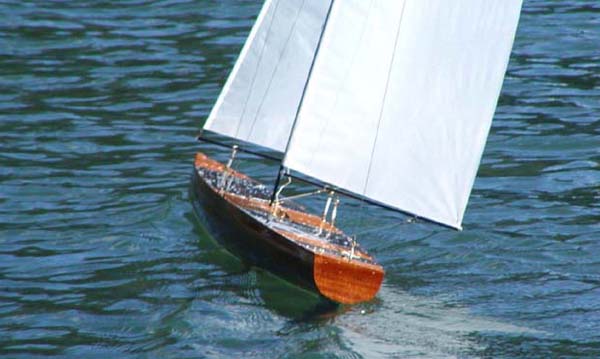 rc sailing yacht