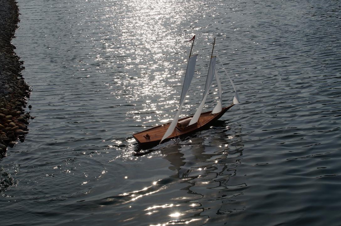 t47 schooner racing model sail boat yacht beautiful lake picture radio controlled rc